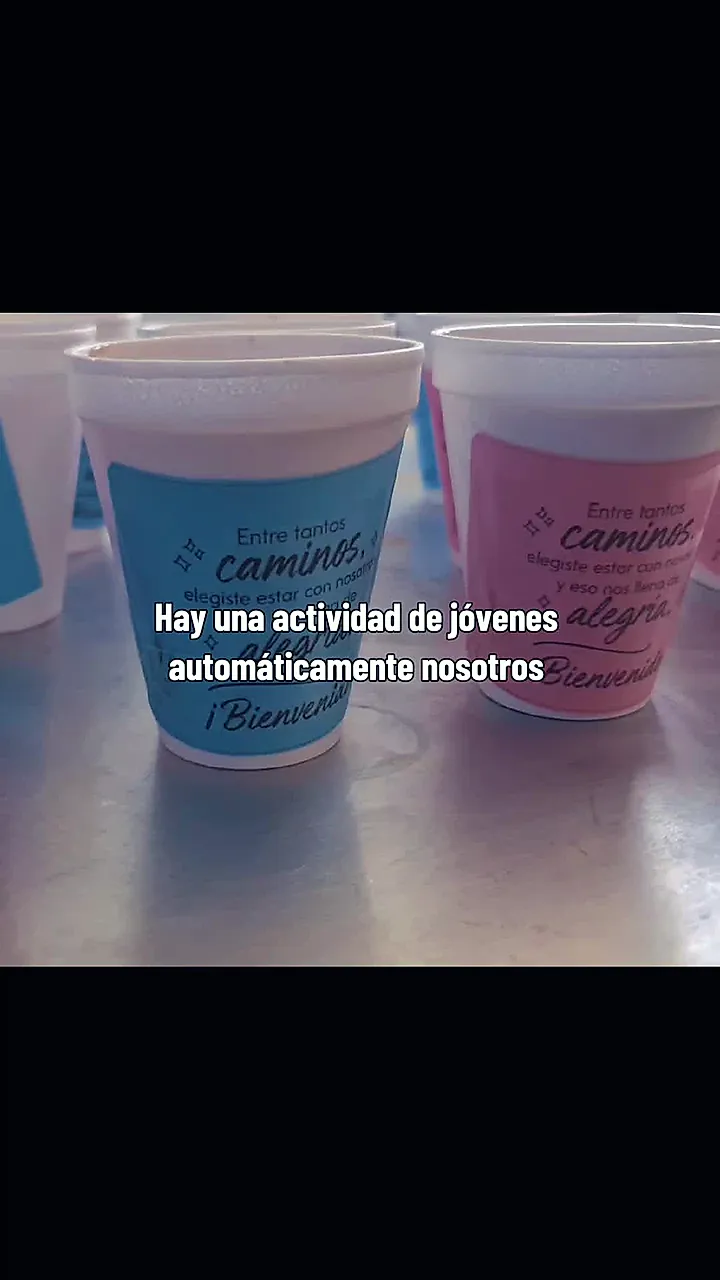Foto del grupo de jóvenes en TikTok